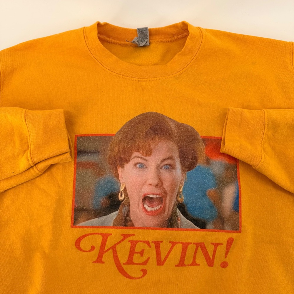 Gildan Home Alone Kevin Mom Graphic Sweatshirt Movie Pop Culture Small Orange